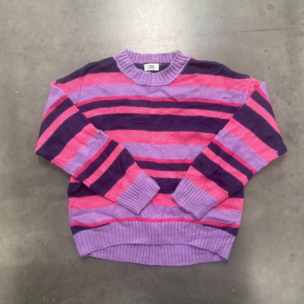 R898 Pink Purple Striped Knit Sweater Y2K Grunge Crewneck Medium